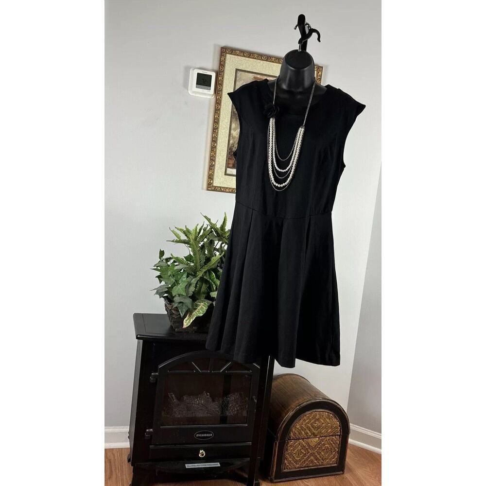 Cynthia Rowley Black Pleated Skirt Dress Womens L Sleeveless Expose‎ Zipper Back